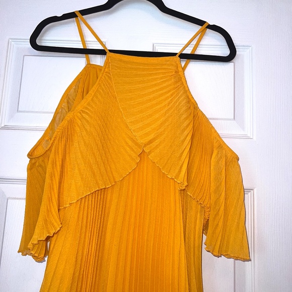 ASOS Yellow Pleated Off the Shoulder Mini Dress - Picture 4 of 9